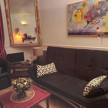 2 Pieces Paris 9 Eme Apartment ภายนอก รูปภาพ