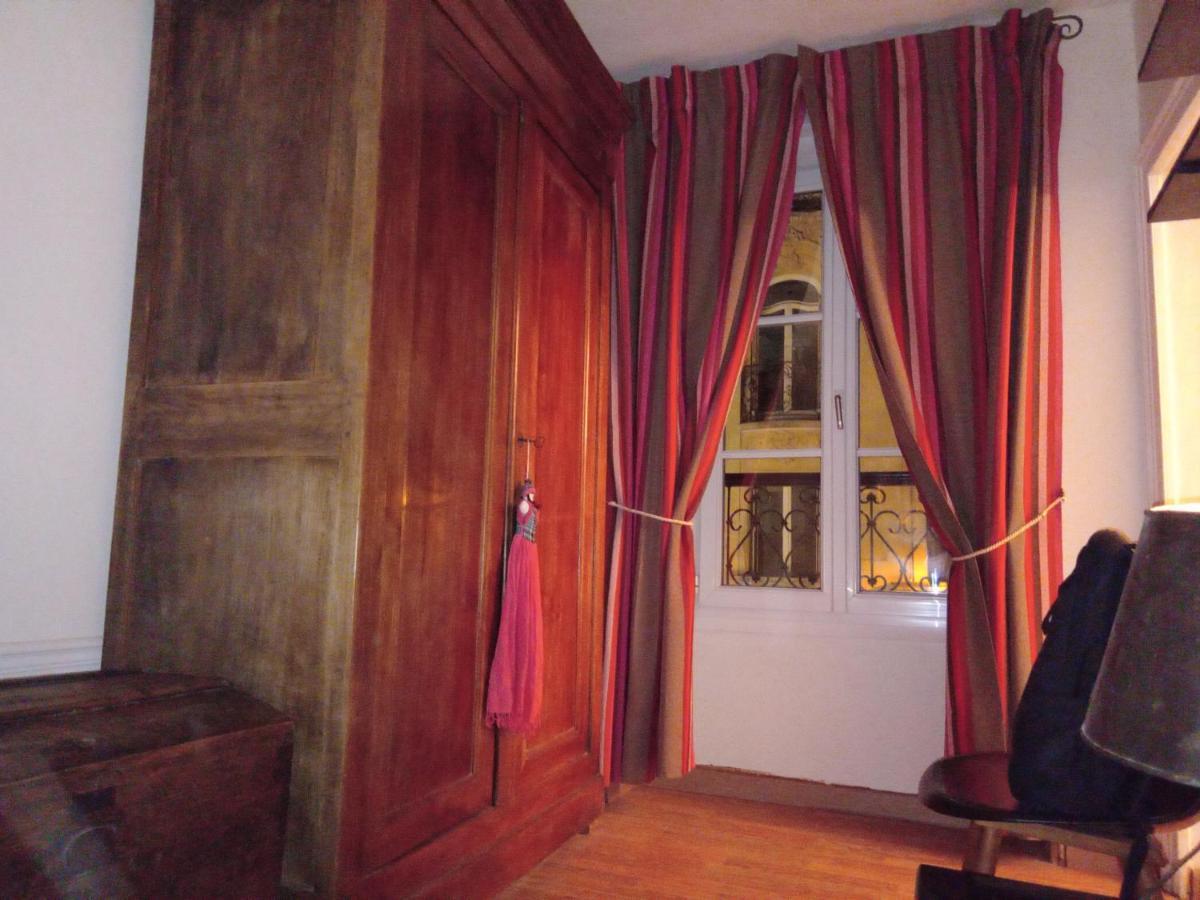 2 Pieces Paris 9 Eme Apartment ภายนอก รูปภาพ