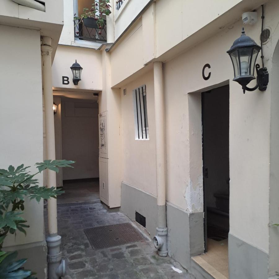2 Pieces Paris 9 Eme Apartment ภายนอก รูปภาพ
