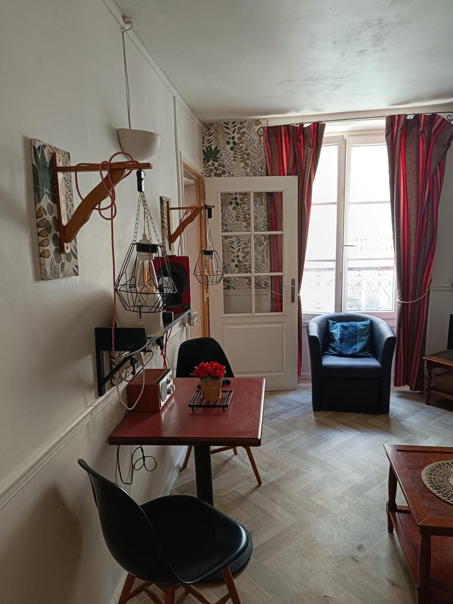 2 Pieces Paris 9 Eme Apartment ภายนอก รูปภาพ